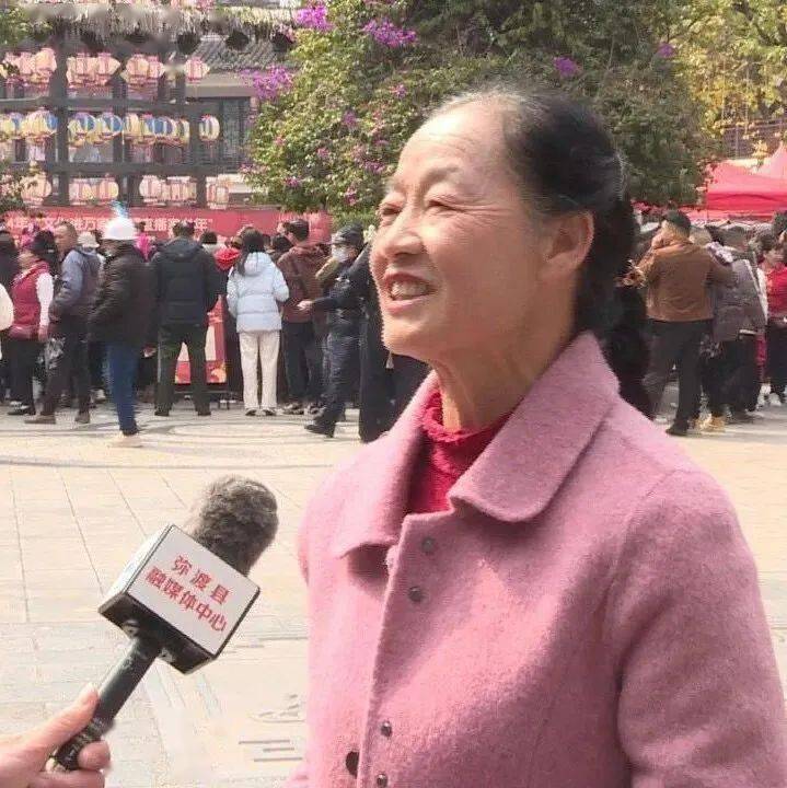 弥渡美食街春节系列文艺演出活动从大年初一至初七,每天两场在青螺古