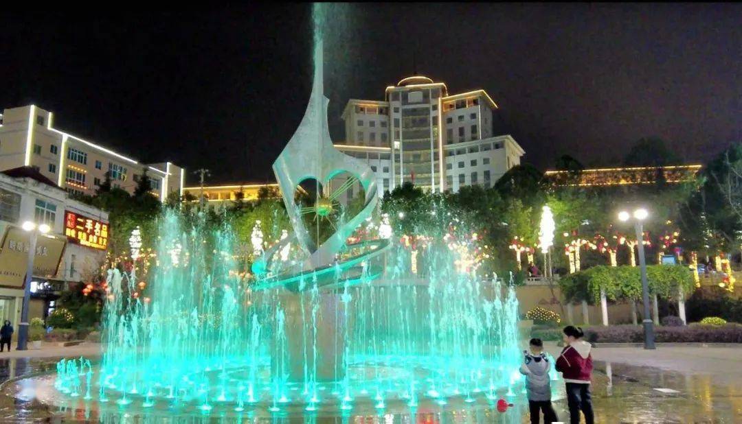 【我们的节日61春节】盘州:火树银花不夜天,欢度春节显魅力_氛围