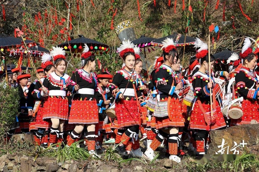 唱山歌"讴莎腰",连南瑶族"情人节"浪漫上演_活动_阿贵