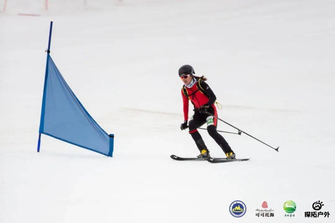 青岛运动员纪璐璐获得第十四届冬运会滑雪登山比赛