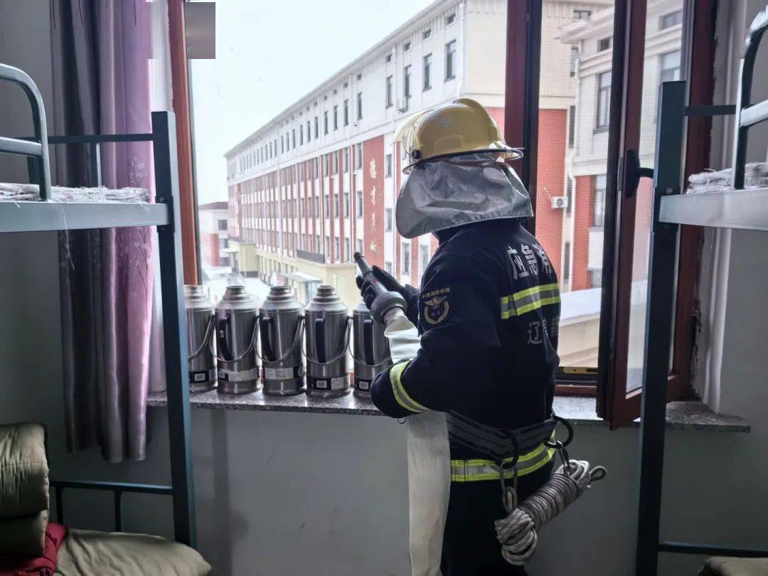 彰武县丹霍路消防救援站开展校园消防演练_火灾_报警