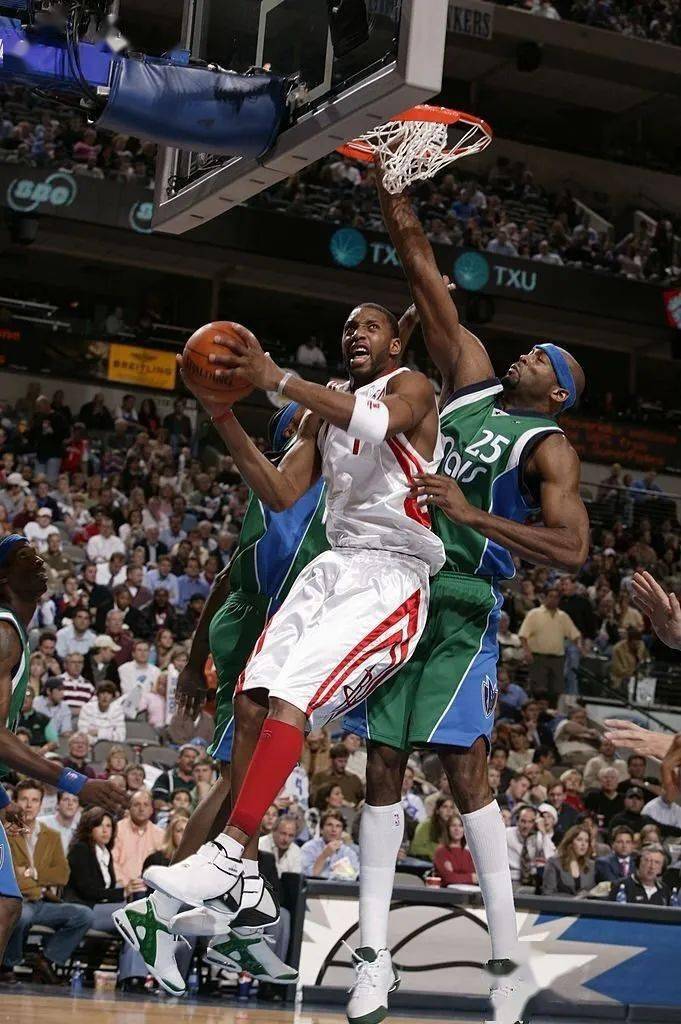 tmac4即将复刻?aj3黑水泥即将回归?_阿迪_球鞋_市场价