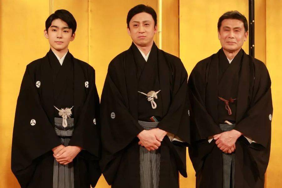 侄子八代目市川染五郎,哥哥十代目幸四郎,父亲二代目松本白鸚1997年10