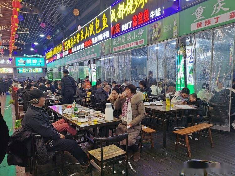 影像记录:过年逛汉中夜市_吃喝_故事_小吃