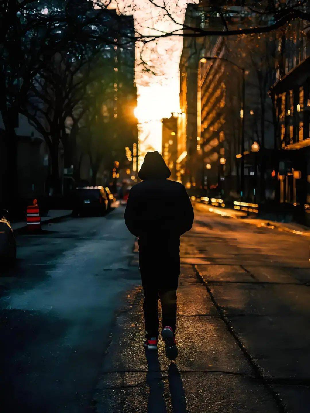 十月文艺陪你过大年 | 我现在住进别人的房子了,要_江