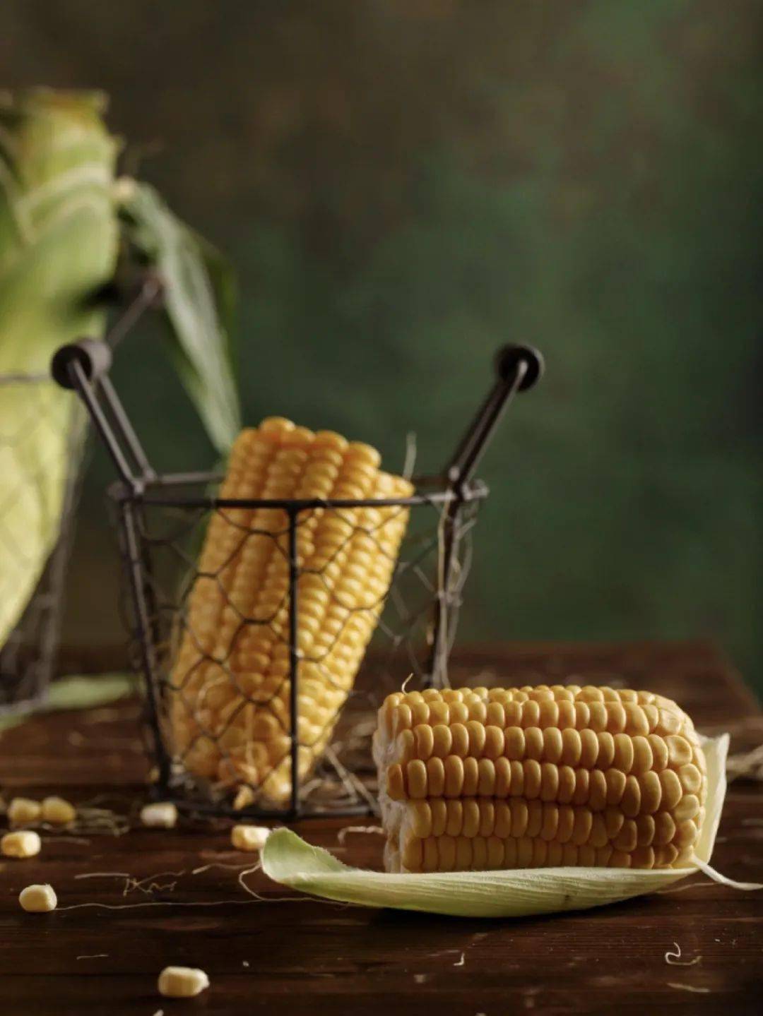 糙米最大特点就是含有胚芽,维生素和纤维素含量都很高.