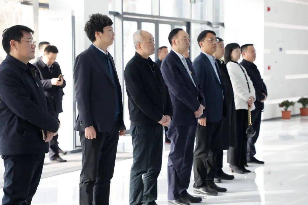 邝远平会长率队赴十堰市郧西县考察 郧西县县长王兵亲切会见_发展