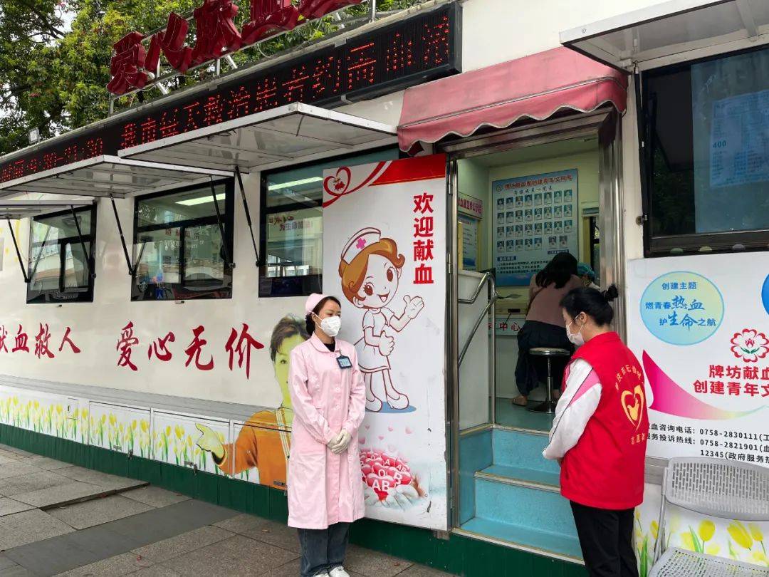 "以上两图肇庆市融媒体中心记者郝蕊 摄开工第一天,肇庆城管人已经忙