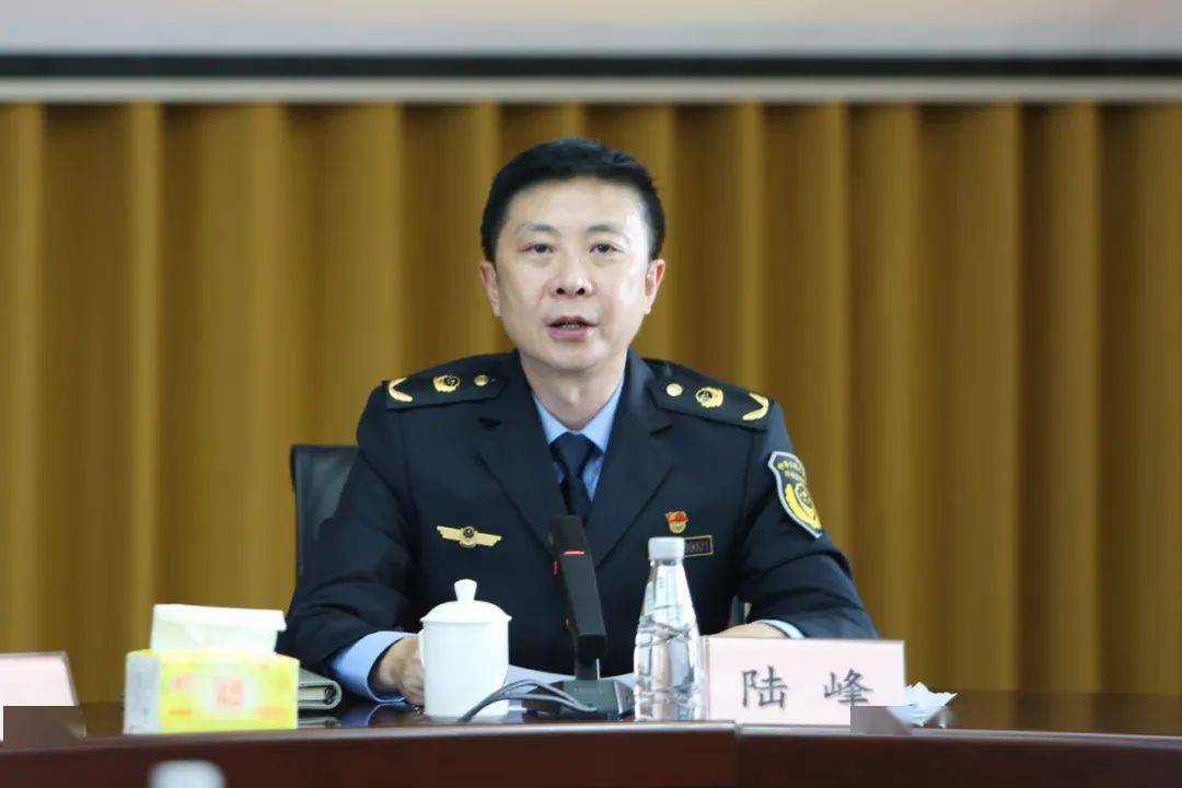 陆峰对2023年松江市场监管工作和成绩进行了回顾,并对2024年重点工作