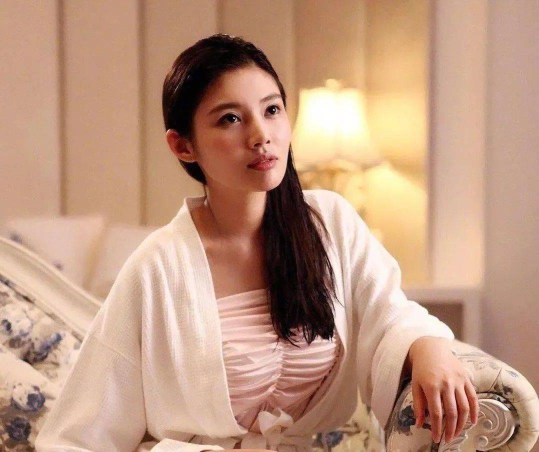 35岁徐冬冬终于订婚,男方仍是尹子维_感情_经历_祝福