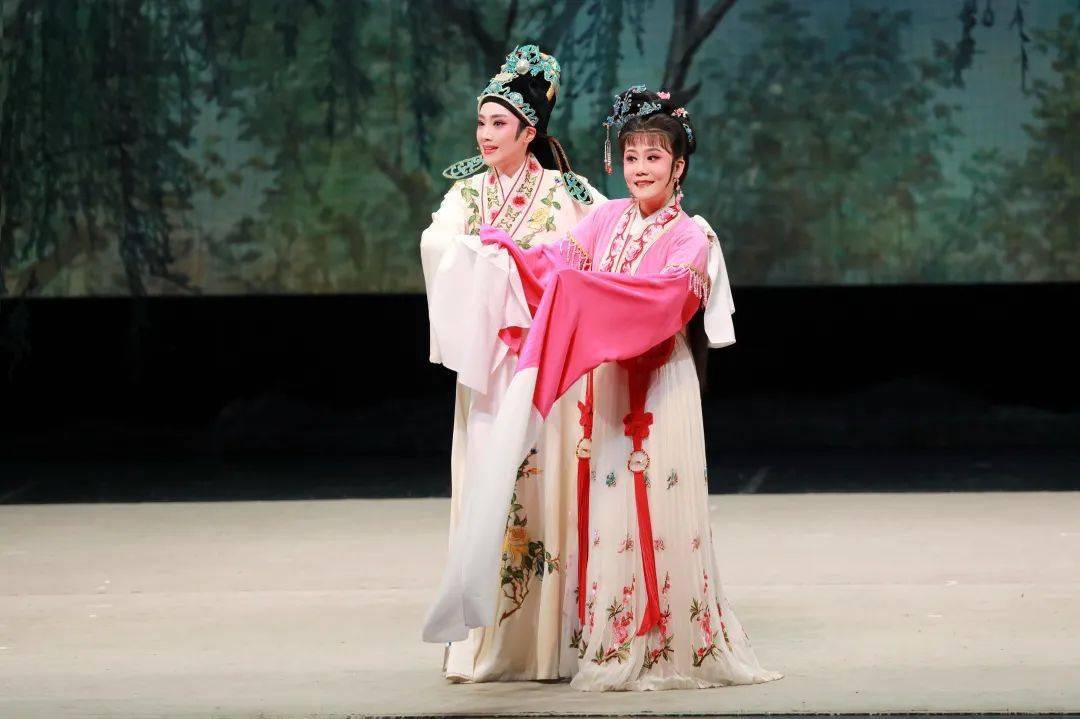 红楼梦_贾宝玉_唐晓羚