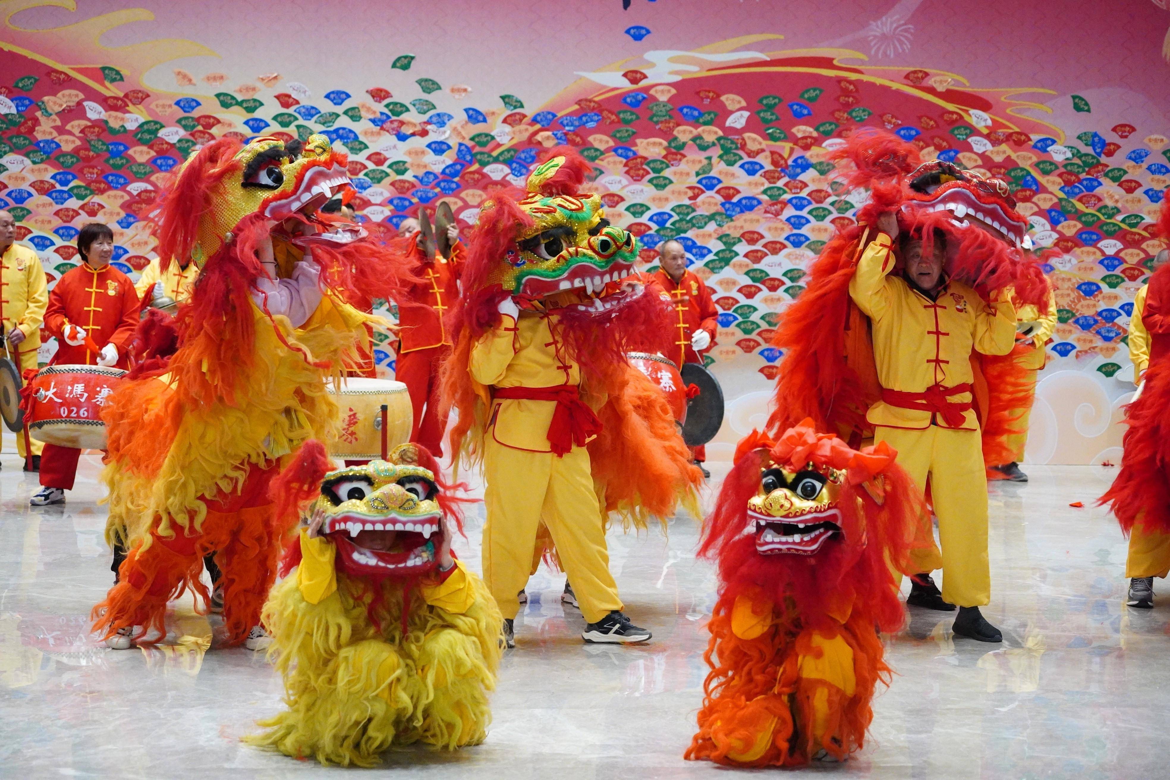 荥阳京城路街道冯寨村传承百年狮鼓技艺 共享非遗文化魅力_郑州市