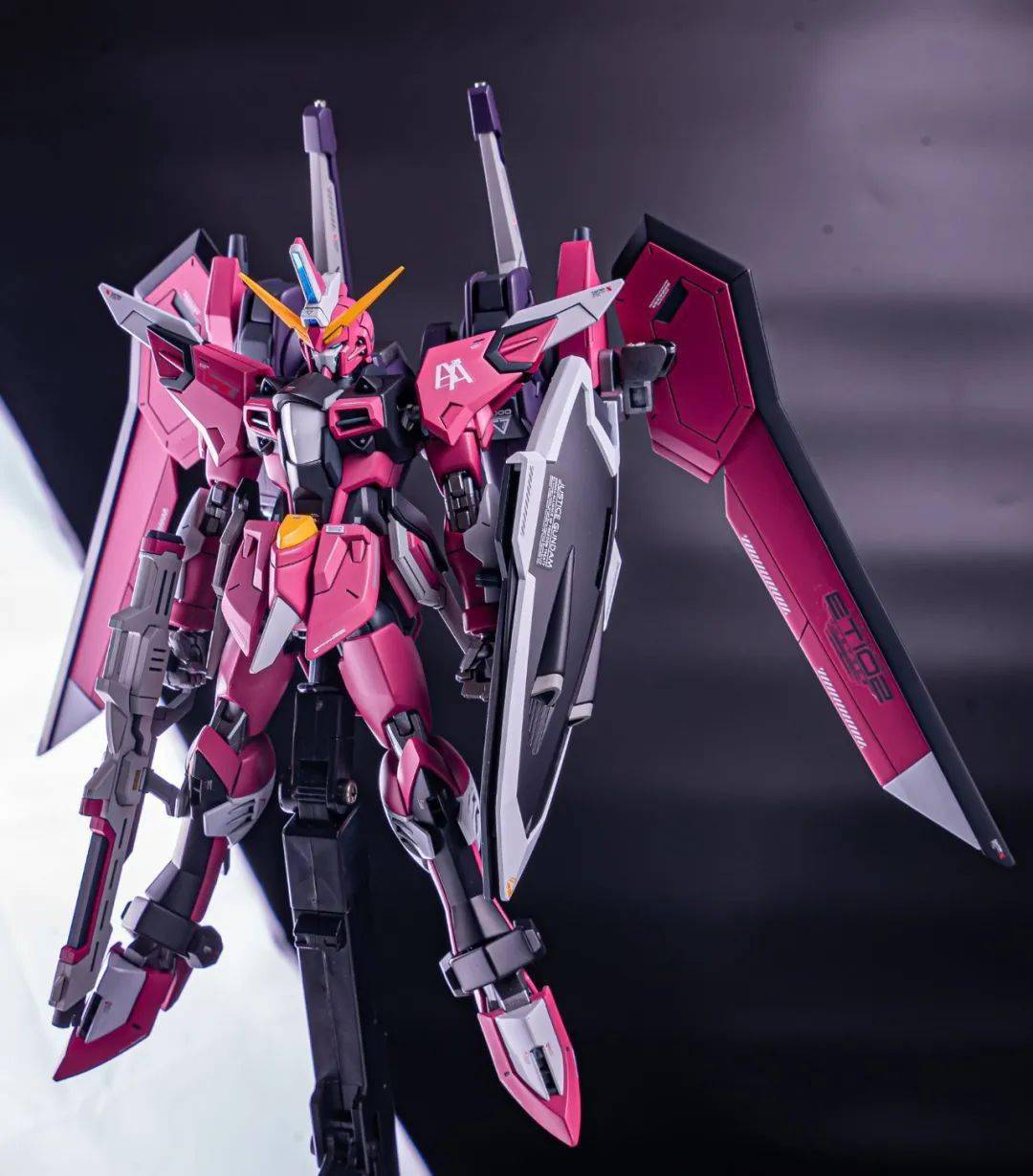 还是无限正义粉色好看!换色不朽正义高达_公众_模型_来稿