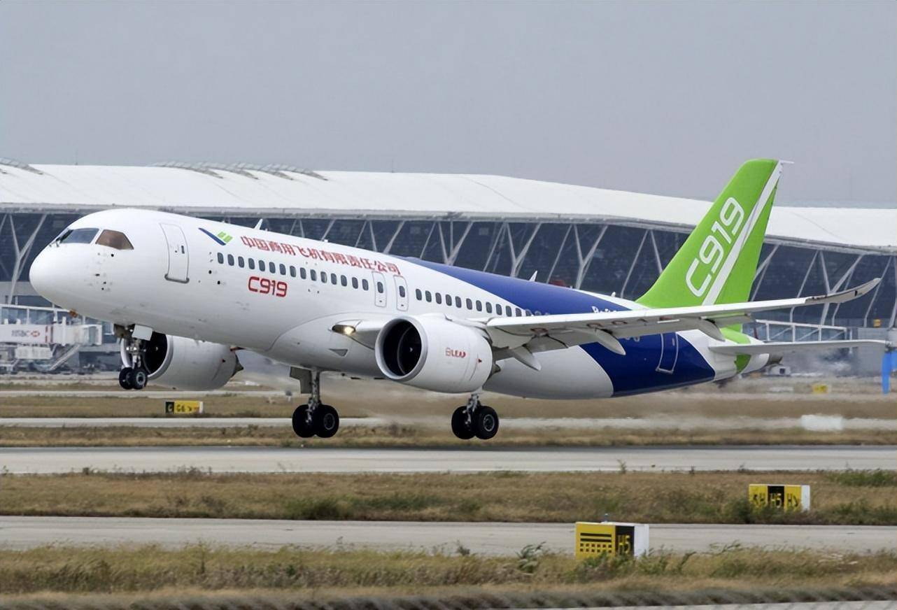 跨越4200公里,c919直飞新加坡,美不给适航证挡不住c919走向世界_中国