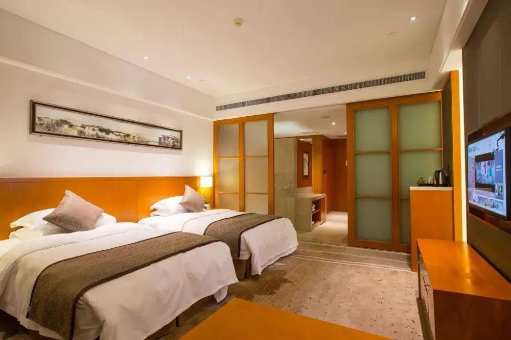 50㎡豪华房推窗即景!逛千年古镇感受江南年味_美食_中心