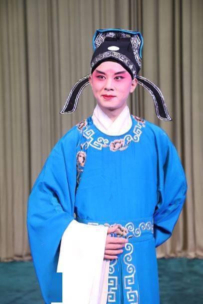 新编豫剧《王熙凤》张艳萍等主演_创作_剧目_研究生