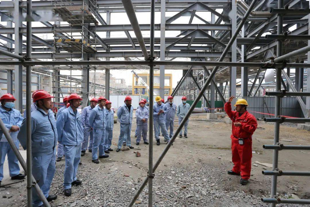 系牢安全"第一扣"_作业_职工培训中心_詹少晖