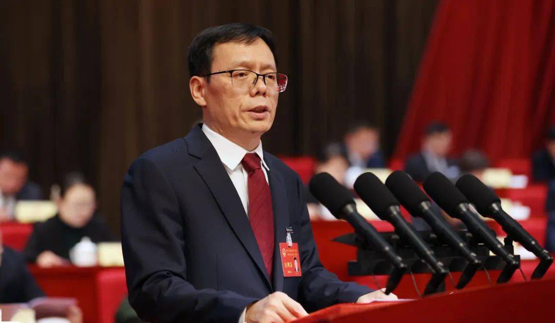 莲湖区第十九届人民代表大会第三次会议隆重开幕_发展_工作_报告