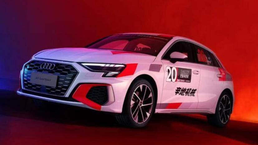 首先是,对手车队座驾,现代i20.