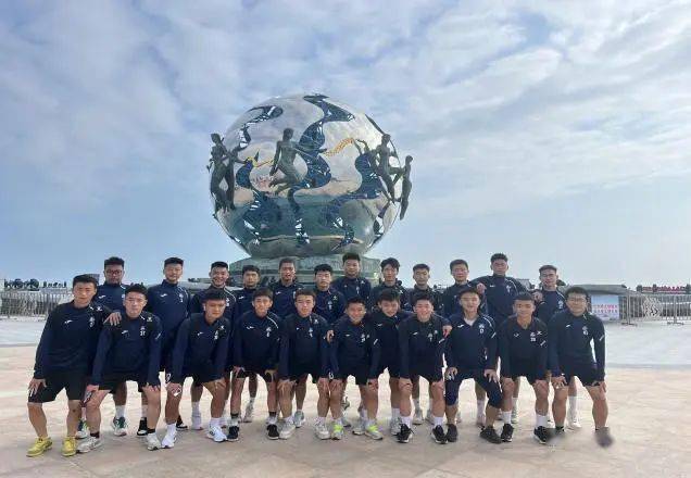 内蒙古海拉尔第一中学,重庆南开中学,山东师范学院附属中学,山西大学