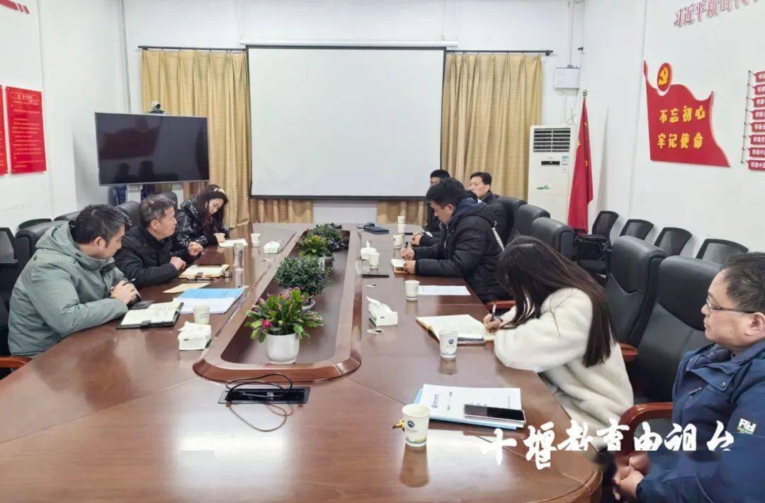 市教育局检查市柳林中学▲市教育局检查十堰一中▲市教育局检查市车