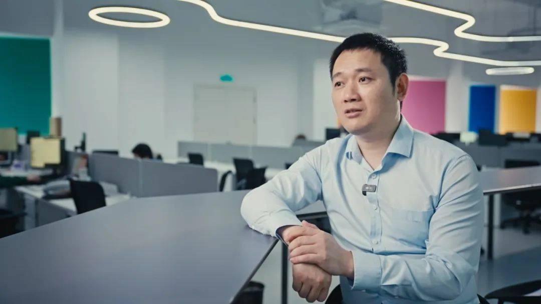 大家聊巨变丨金贤敏:量子的较量_中共上海市委_科技领域_中国