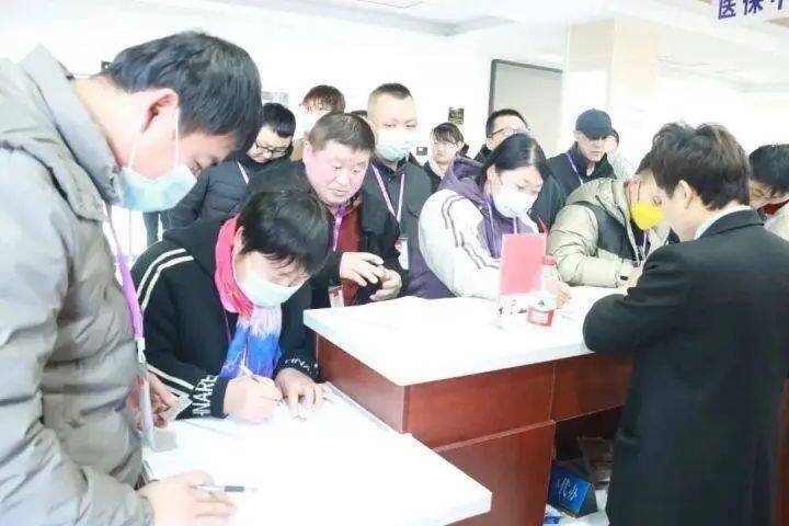 16日正月初七,大多数人还沉浸在节日的气氛里,可在台安农开区的辽宁安