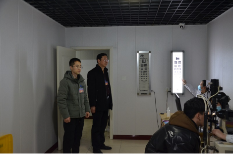 山西各地有序开展征兵体检工作→_检查_进行_青年