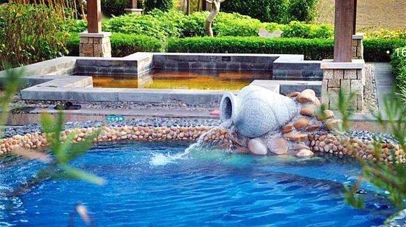 吴堡要写岁月与长河共同执笔勾勒出天然泉眼"横沟温泉"写潺潺流水与习