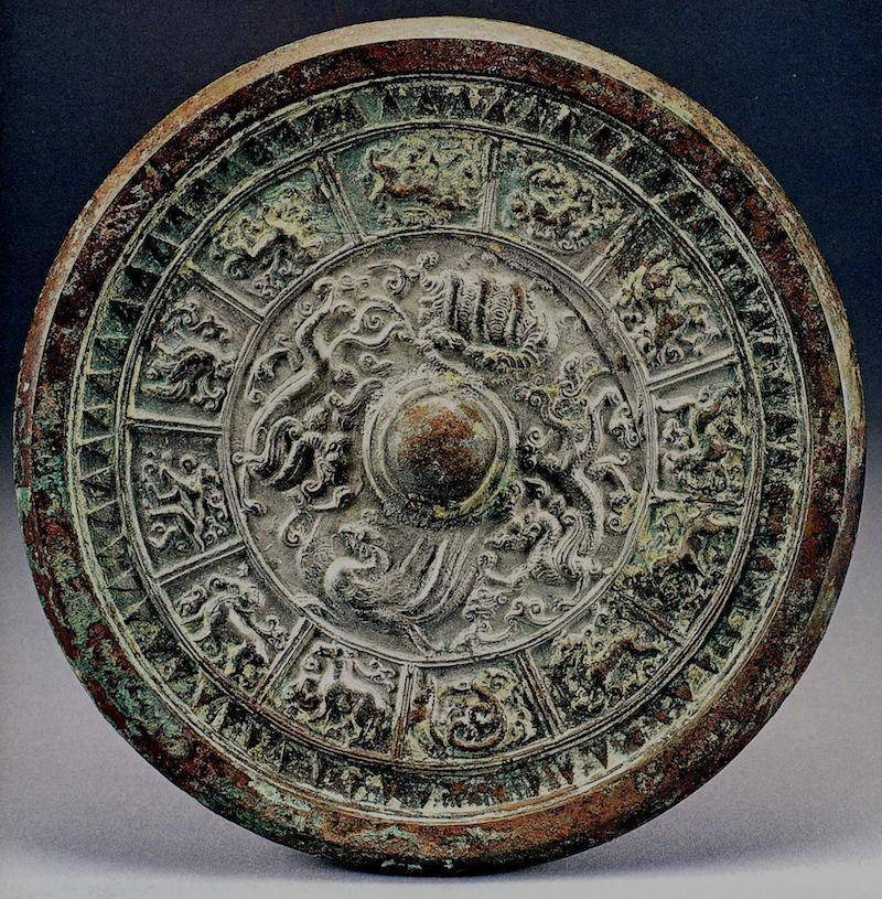 见龙在田:洛阳出土铜镜上的龙纹纵览_战国_青龙_龙镜