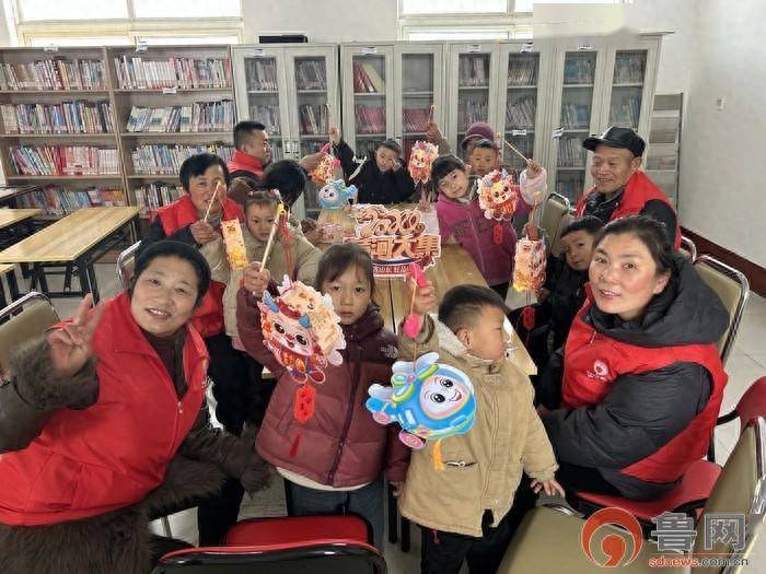 滕州市级索镇开展"欢乐元宵 童趣无限"文明实践活动