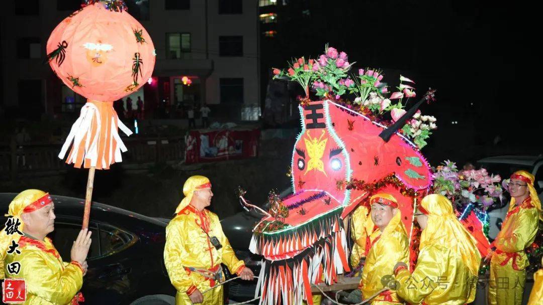 均溪镇后华村板凳龙—双龙出海!_大田_龙头_龙鳞