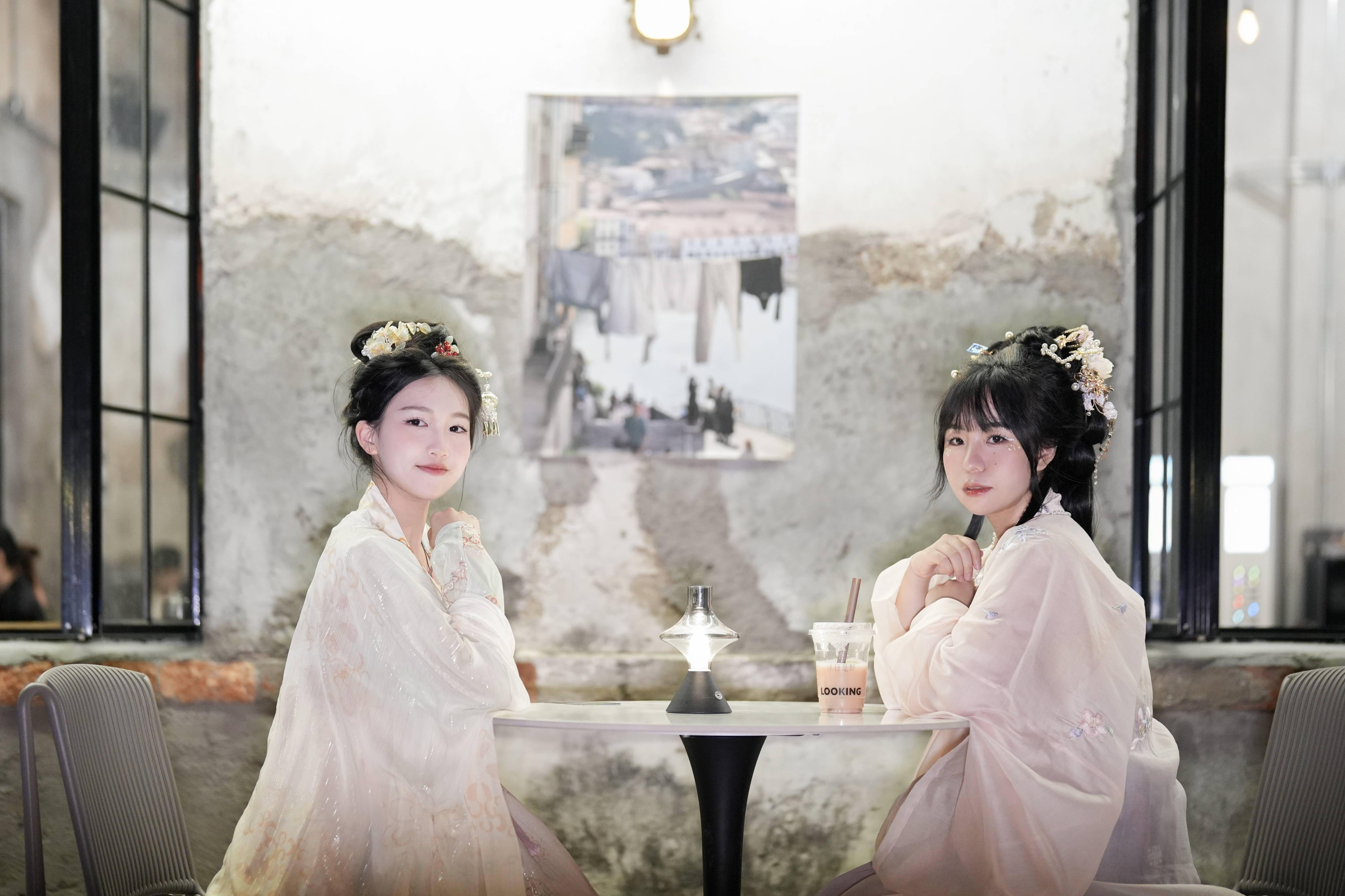 "旭"集vlog|元宵夜寻汕尾小岛上的咖啡味(文末有福利~)_汪旭莹_游客