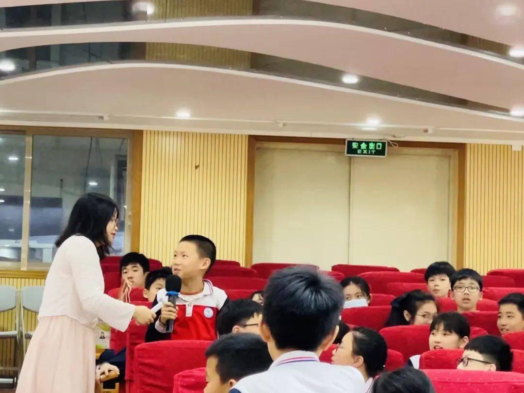 【内生教育 个性发展】龙年新启航,心委共奋进