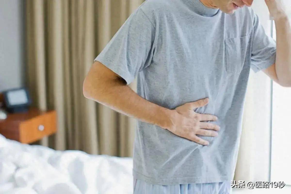 玉屏风颗粒:玉屏风颗粒是一种常用的中成药,它由防风,黄芪,白术等