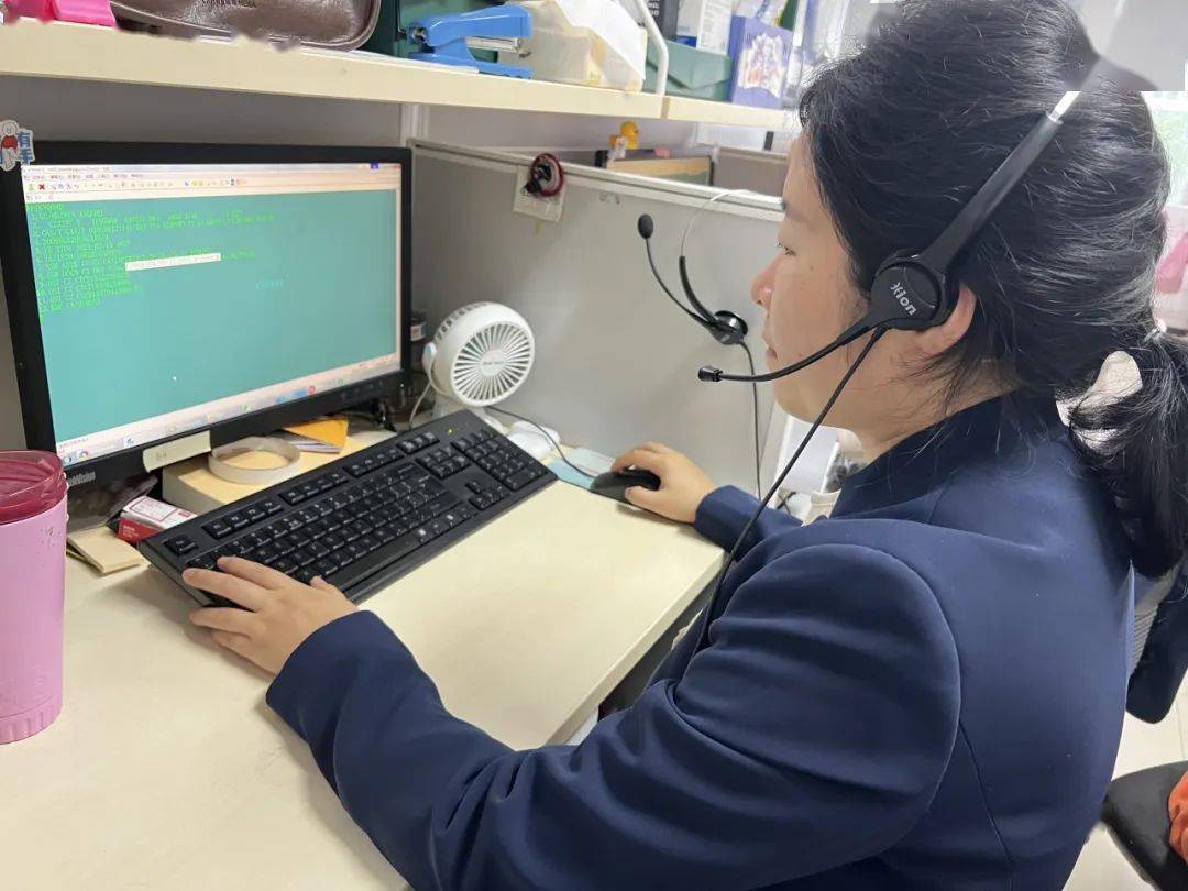 作者:严晓燕单位:四川机场集团简介:认真坚守自己的岗位大年初一我