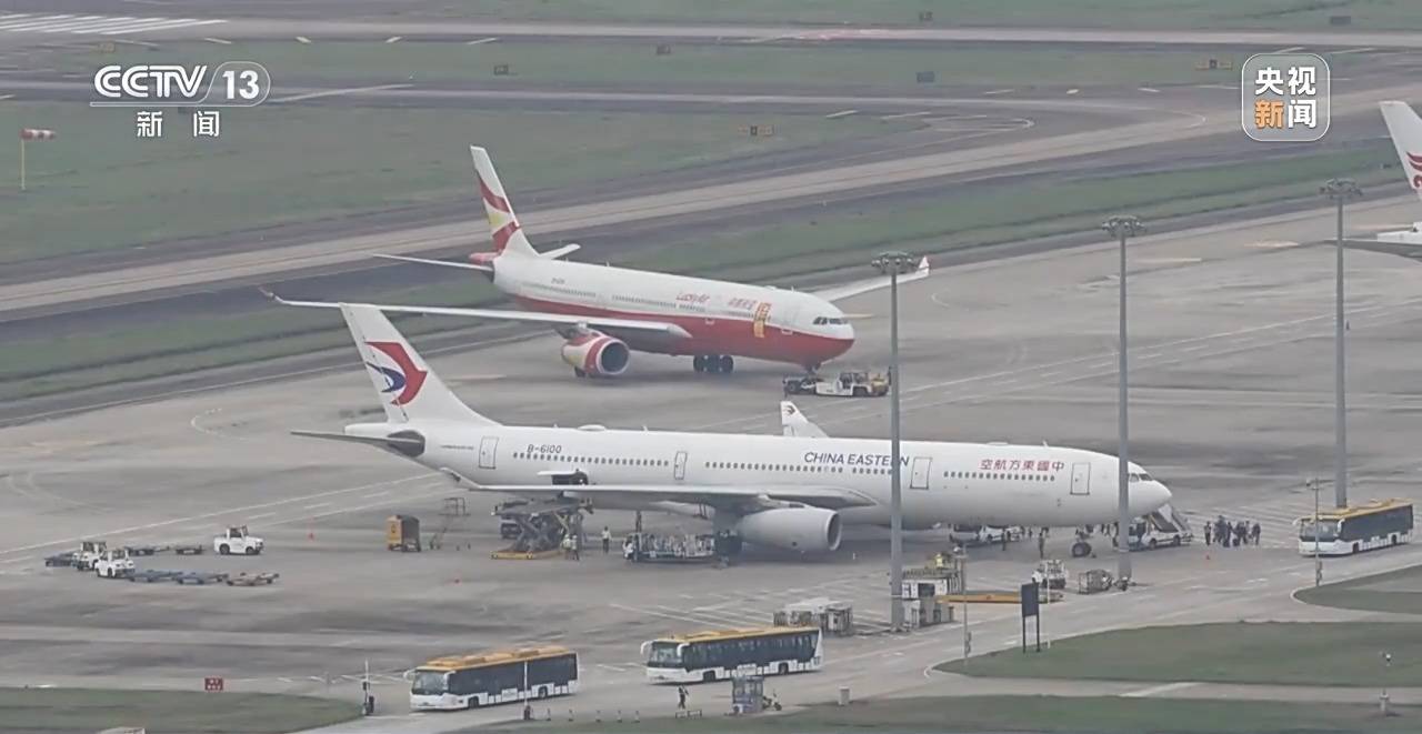 投放宽体机,加快机场运转效率等举措,一定程度上缓解了机票少和票价高