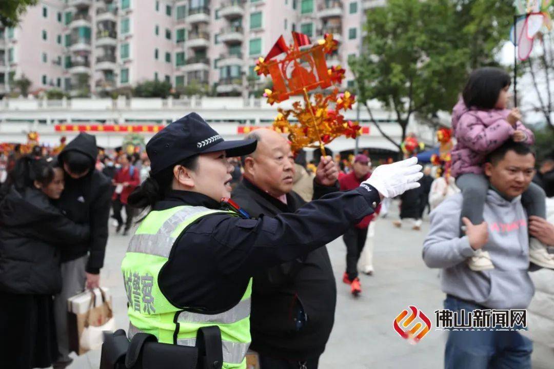 佛山之心"行通济"成为新"顶流"_市民_物品_游客