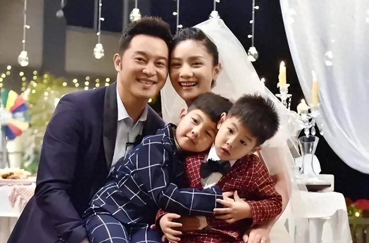 沙溢喊话太酸了:48岁老婆胡可和65岁丁勇岱"夫妻情深"?