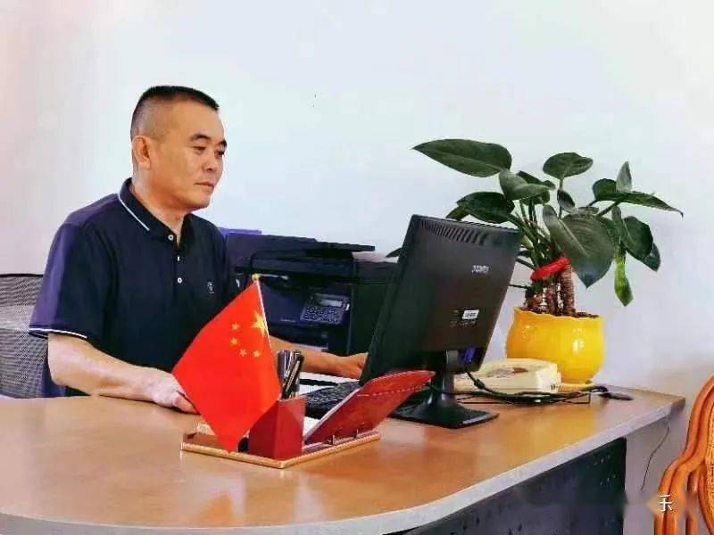 【商界】企业家俱乐部副秘书长:刘永先生_服务_潍坊_发展