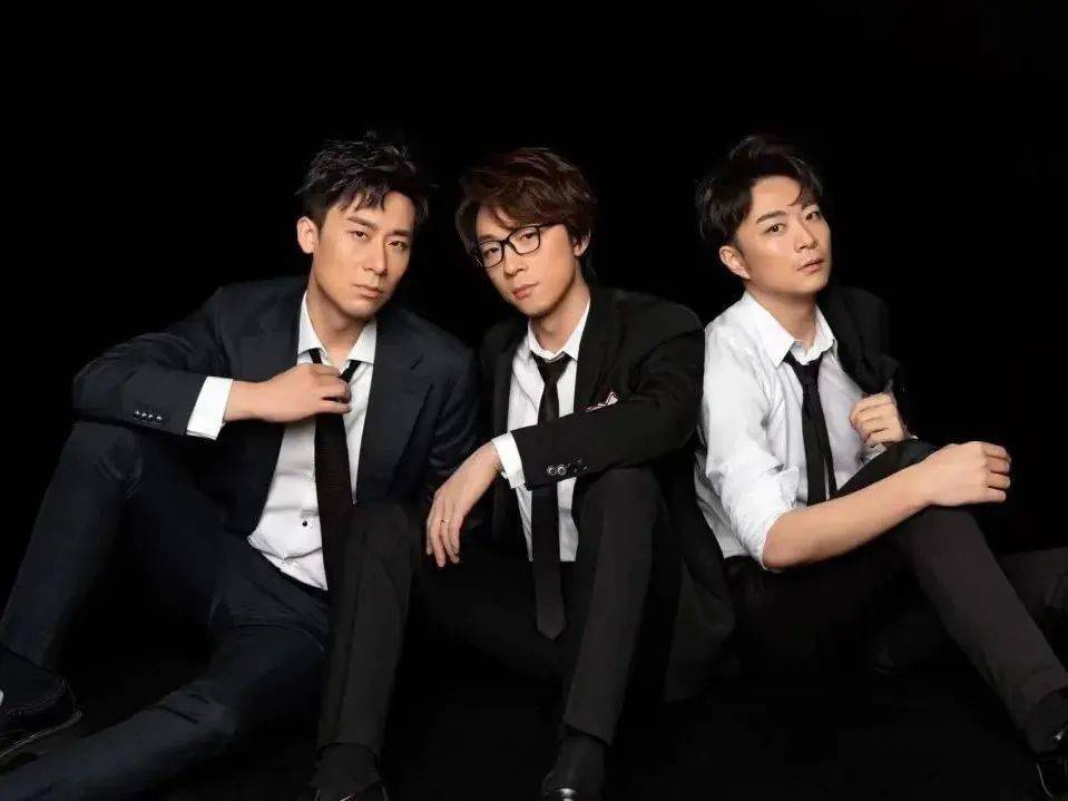 余笛(上海戏剧学院),王志达(上海大学)组成的"力量之声"组合,还有青年