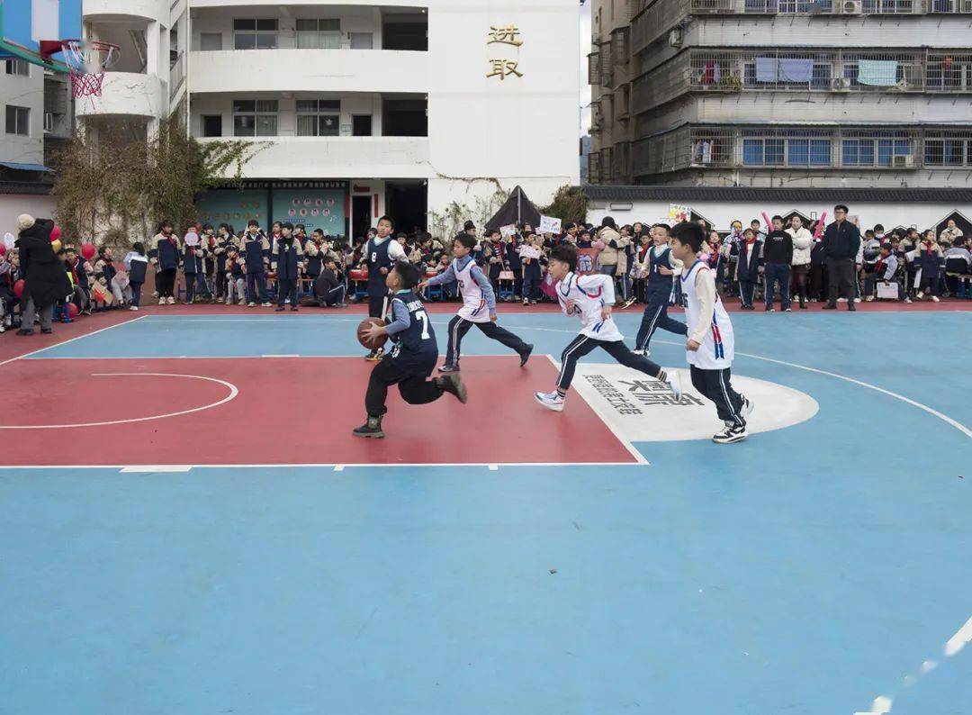 永嘉县沙头镇中心小学举行2024年春季开学典礼暨特技阀门集团助力学校