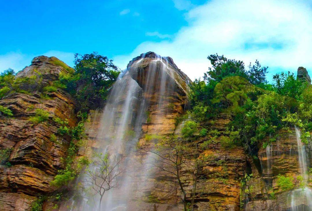 不贵不累,带娃在沂水这里打开春天_萤火虫_地下大峡谷_沂蒙