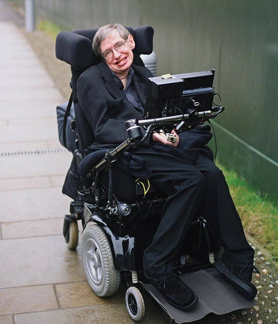 另一个人就没这么幸运了……"海绵宝宝之父"史蒂芬·海伦伯格(stephen