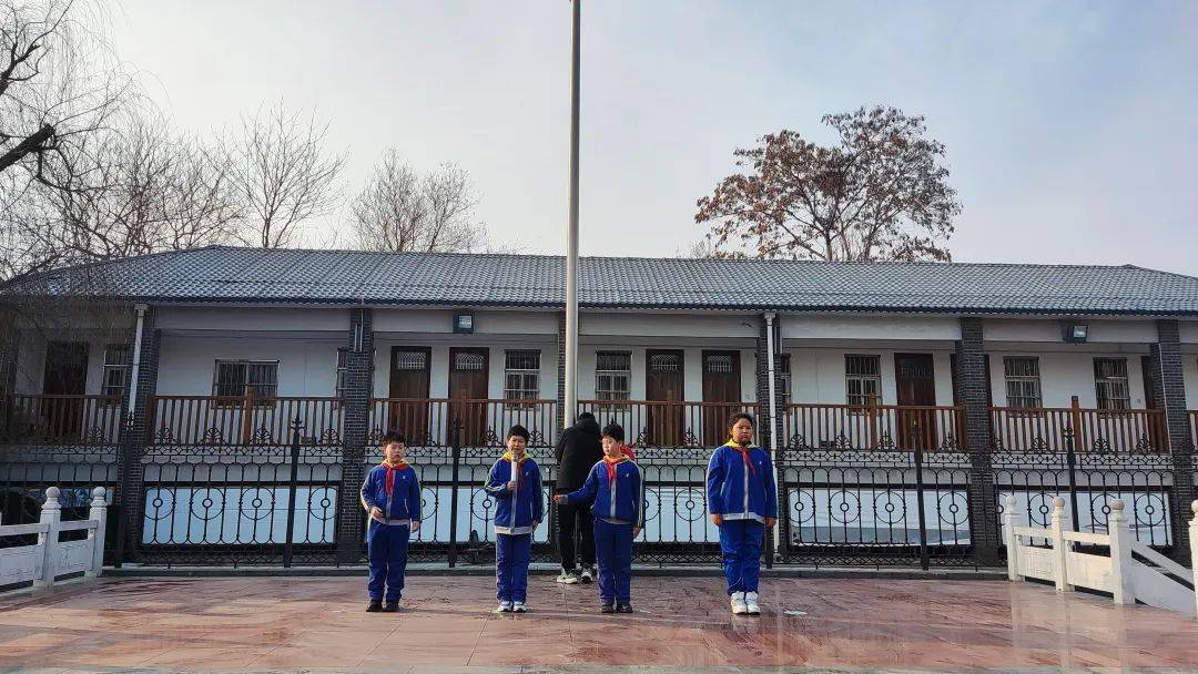 百廿实小 龙启华章——安阳市第一实验小学教育集团开学典礼暨升旗