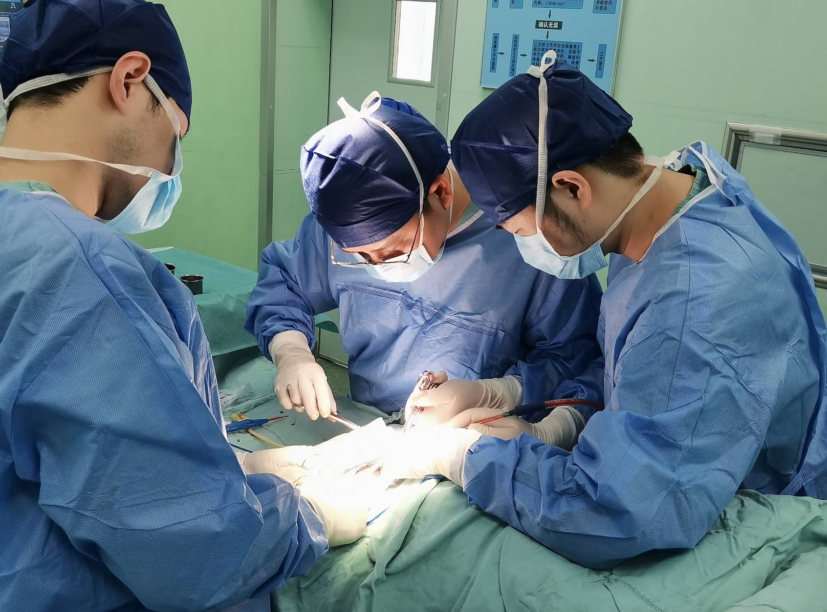 这家医院3小时手术,解决岳阳男子排尿困难8年烦恼_尿道_王先生_患者