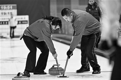 北京冬奥会前刘锐已经是哈尔滨体育学院的老师,在参加完北京冬奥会
