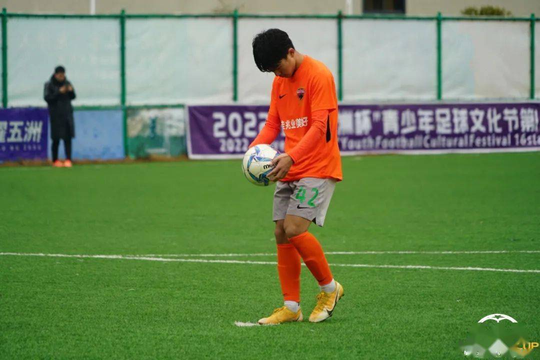 深圳3名足球小将入选国家集训队!_教育_训练_足球专家
