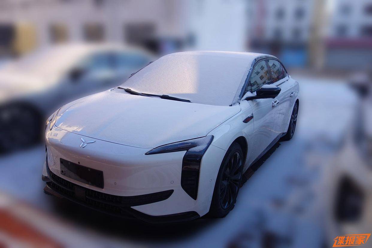 红旗eh7无伪装谍照曝光:全新设计风格,fmes平台首款新能源轿车_搜狐