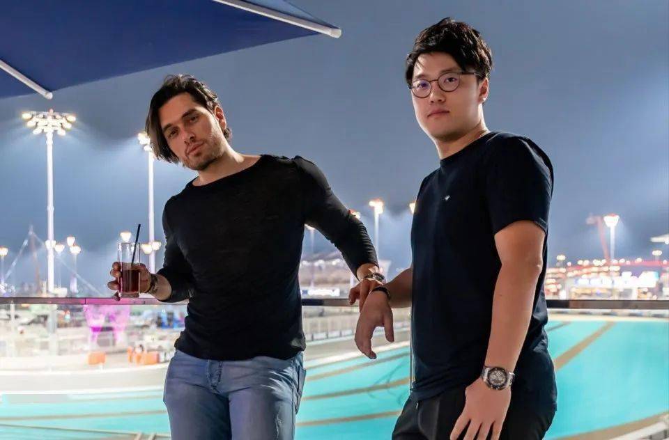 【社区】列治文华裔老板获邀迪拜演出炫富实境秀_马迪_产品_netflix